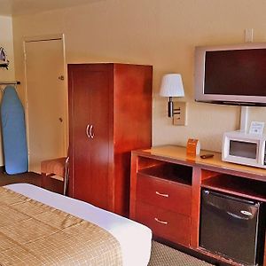 King Room Mobility accessible